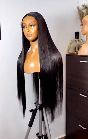 Closure wig- Bone straight