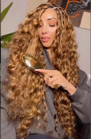 LUX BRAIDING EXTENSION- Loose curl (Honey gold)